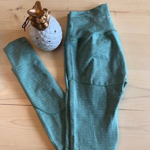 Alphalete Revival Legging